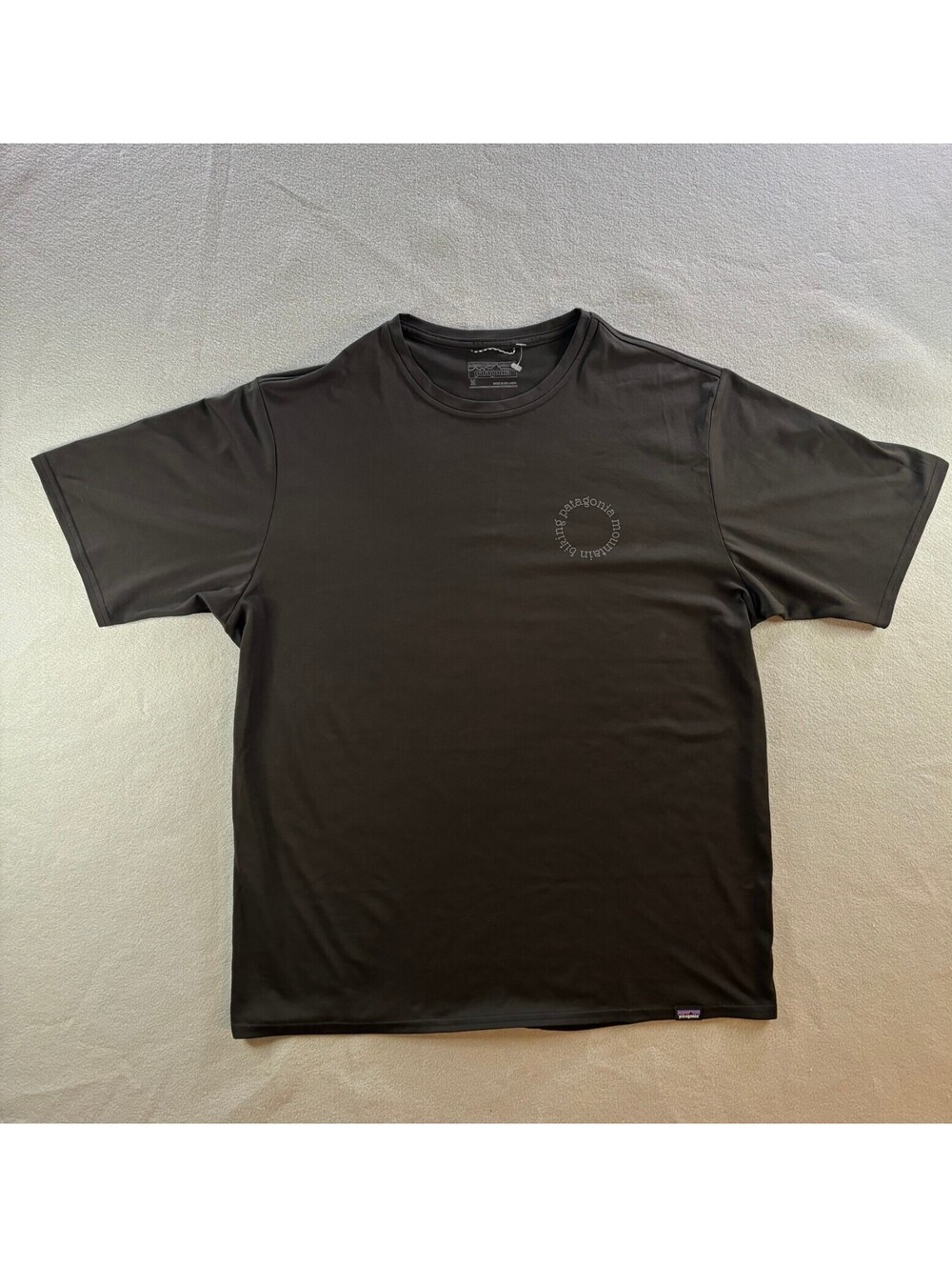 Patagonia Capilene Cool Daily Graphic Shirt Black Mens Medium STY 45235